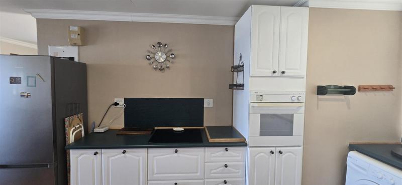 6 Bedroom Property for Sale in Reebok Western Cape